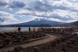 早日归来！赵睿今日迎农历生日 新疆主场大屏亮海报为其庆生